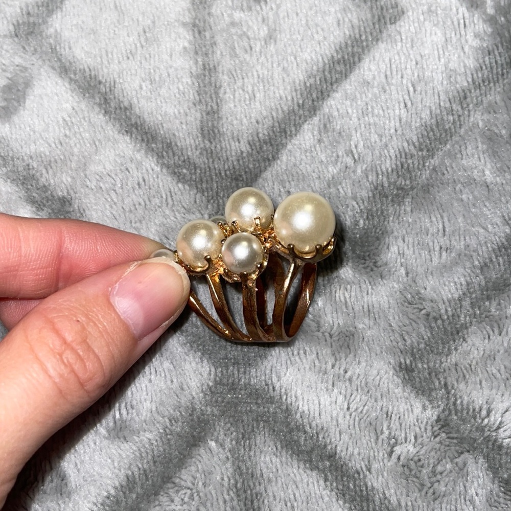 Pearl ring